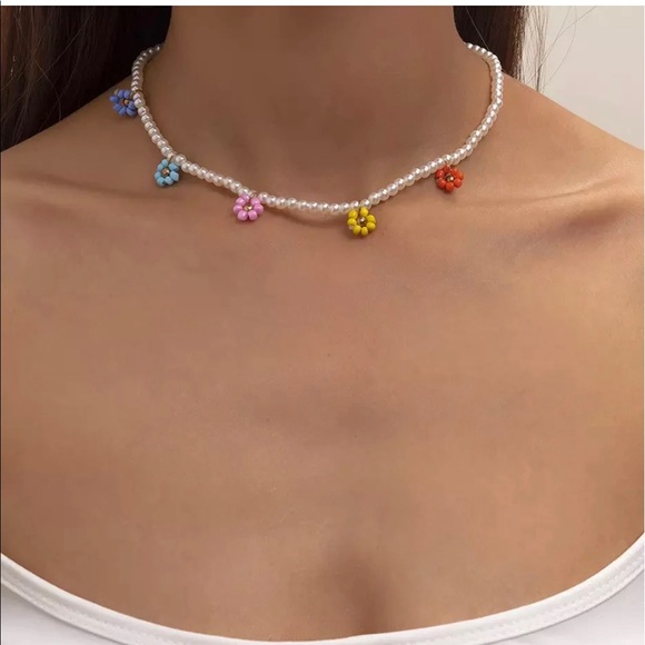 CUTE FLOWER BRACELET AND NECKLACE!!!! - Picture 3 of 5